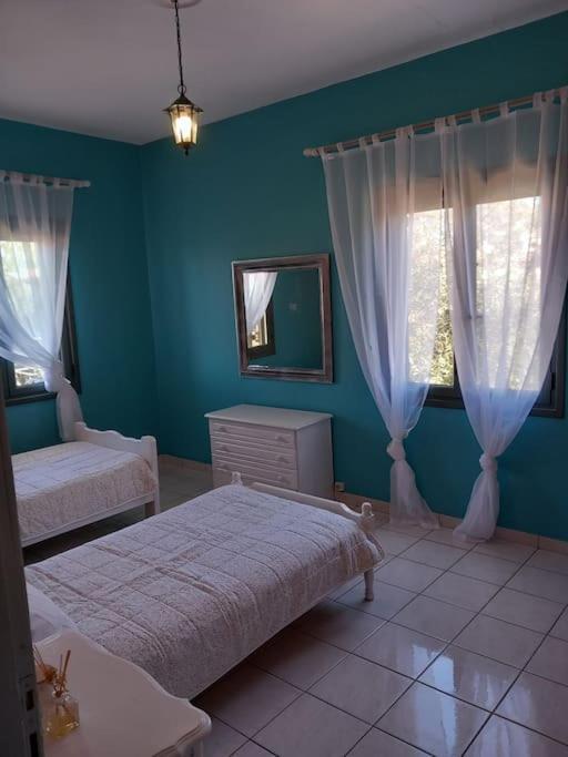 Stoupa Beachside Retro Apartment Eksteriør bilde