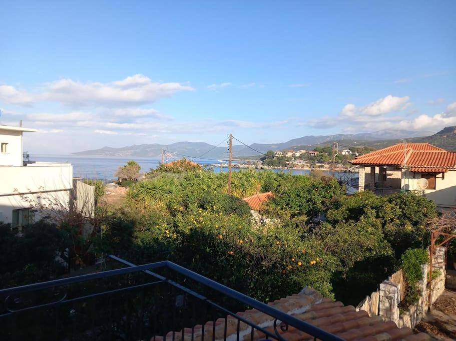 Stoupa Beachside Retro Apartment Eksteriør bilde