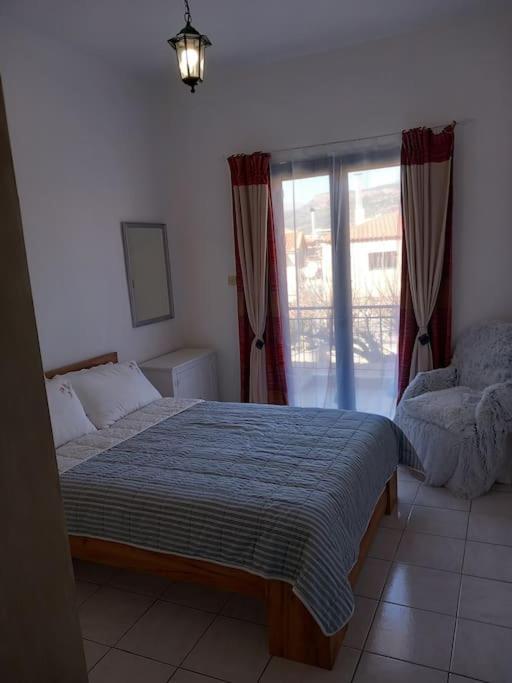 Stoupa Beachside Retro Apartment Eksteriør bilde