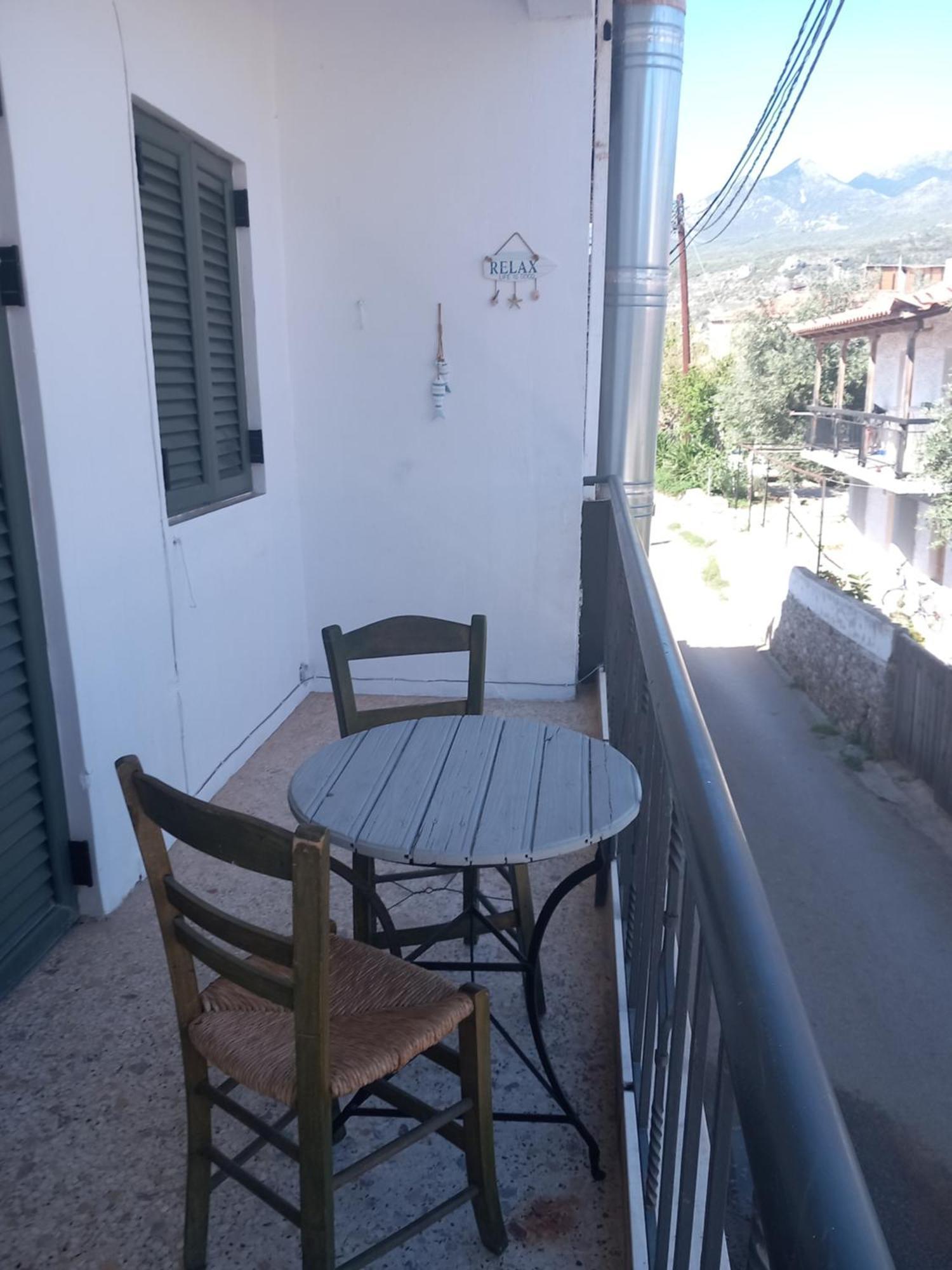 Stoupa Beachside Retro Apartment Eksteriør bilde